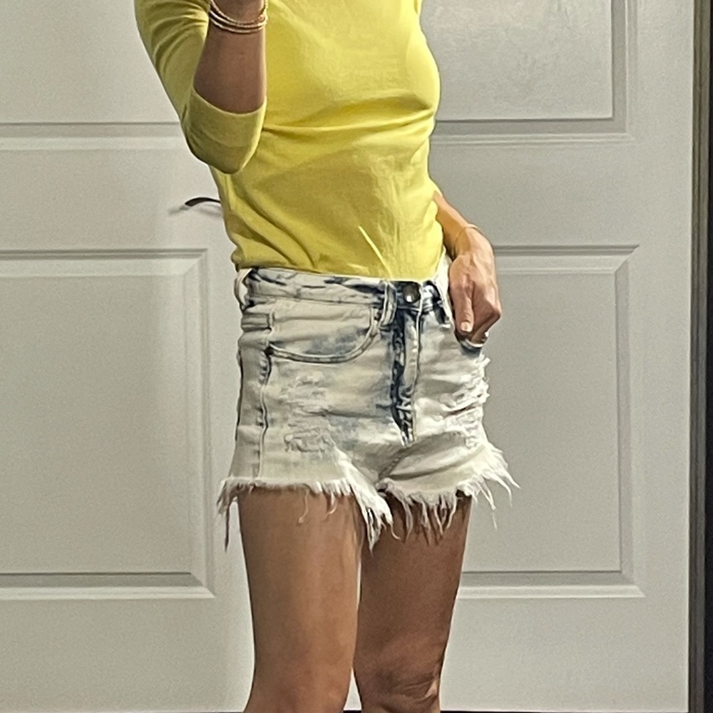 Machine Tie Dye Destroyed High Waisted Shorts 26 - Picture 3 of 6